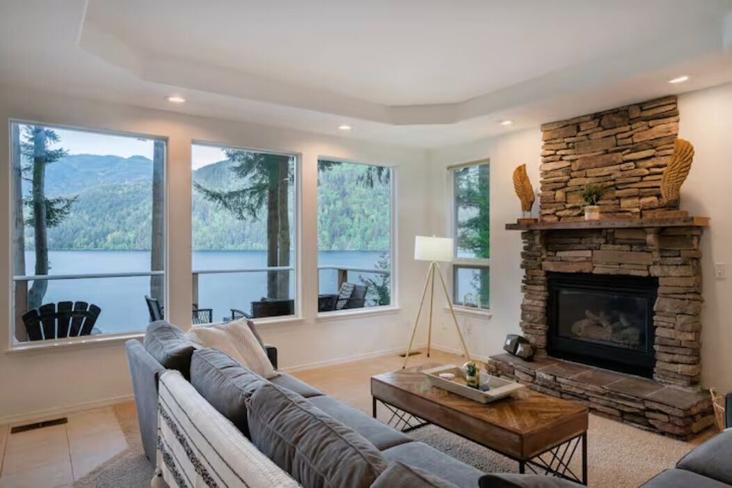 Photo of Livingroom in Sudden Valley