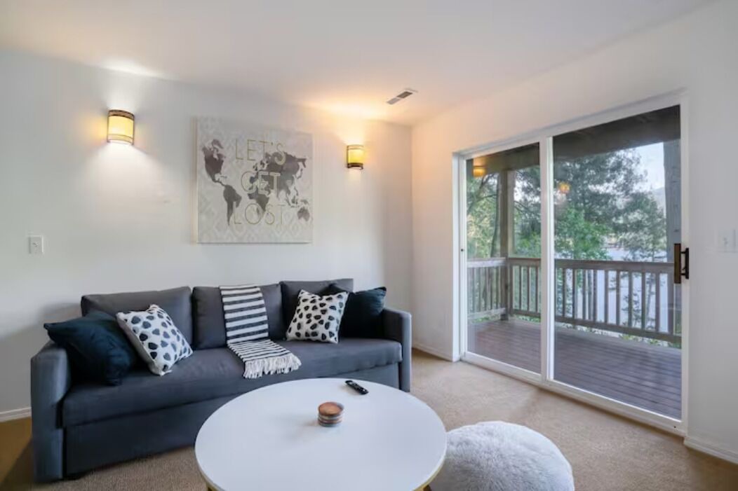 Photo of Livingroom in Sudden Valley