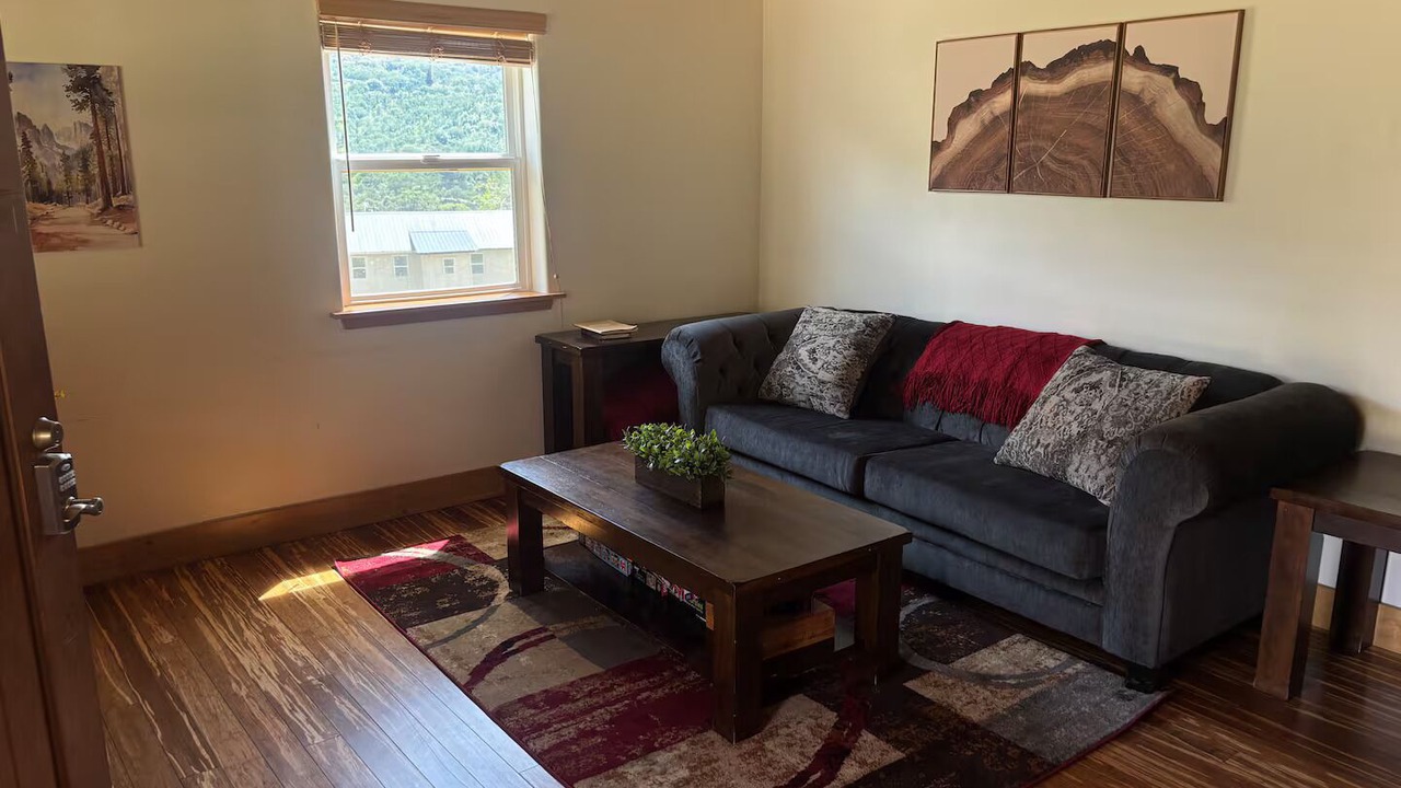 Photo of Livingroom in Kaweah