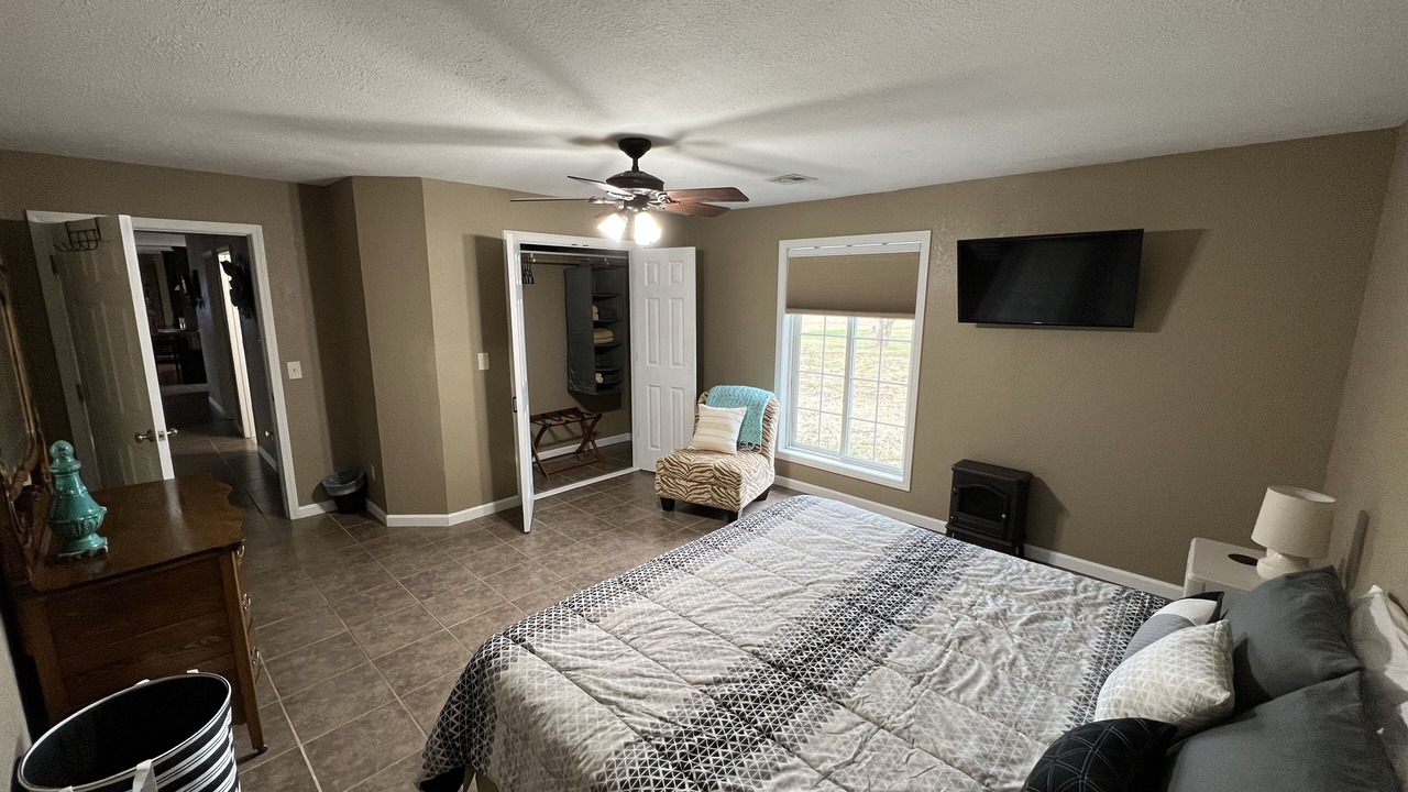 Photo of Bedroom in Fort Scott