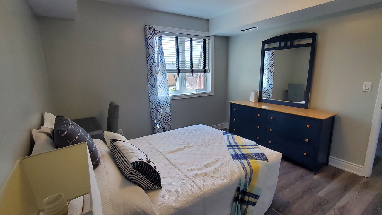 Photo of Bedroom in Hurontario