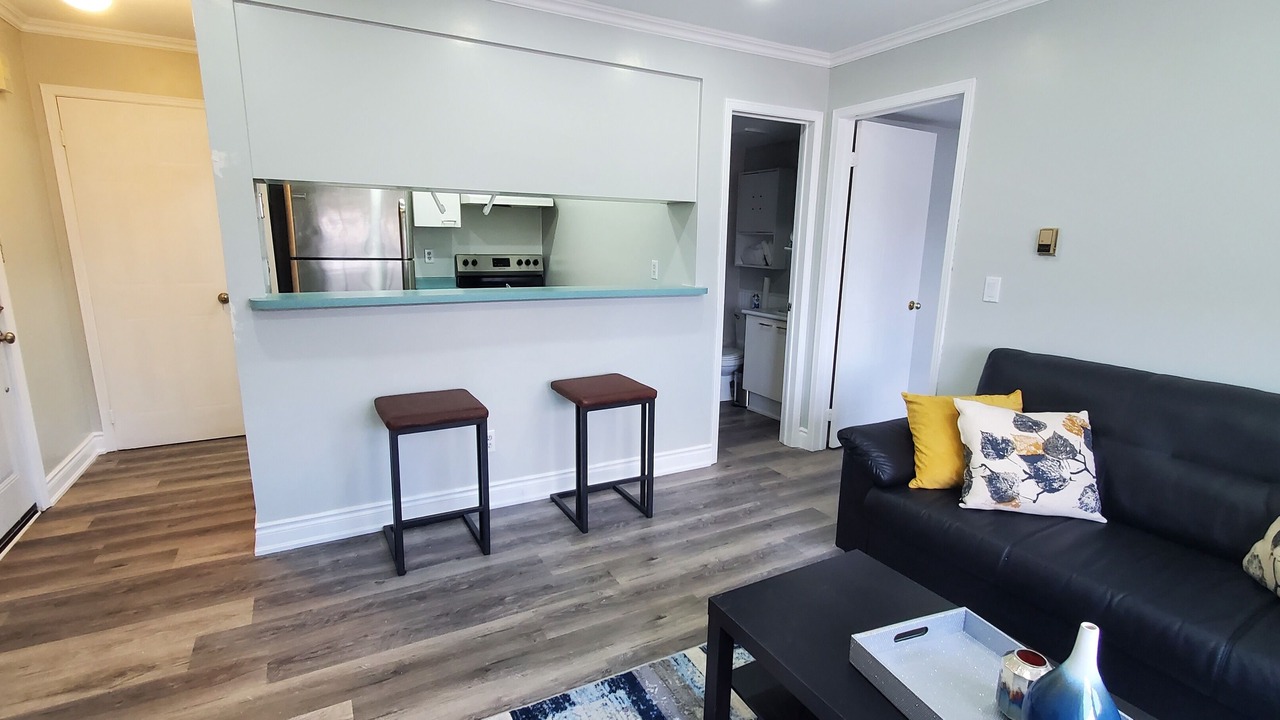 Photo of Livingroom in Hurontario