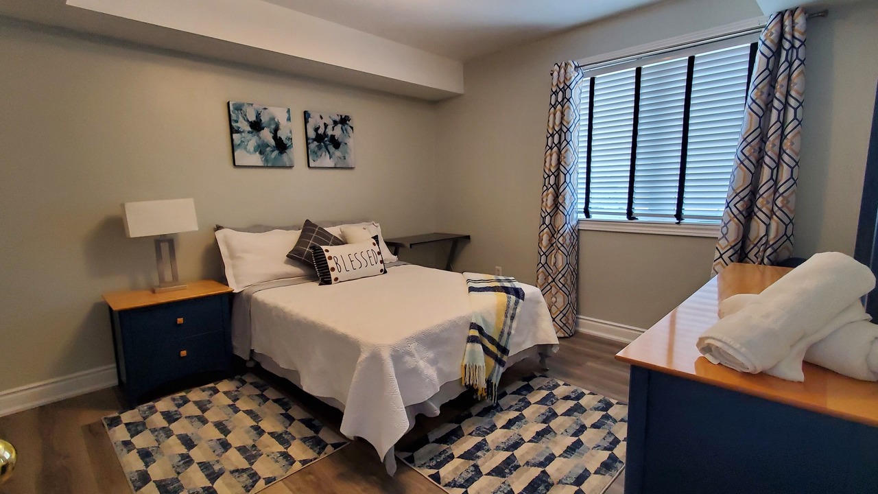Photo of Bedroom in Hurontario