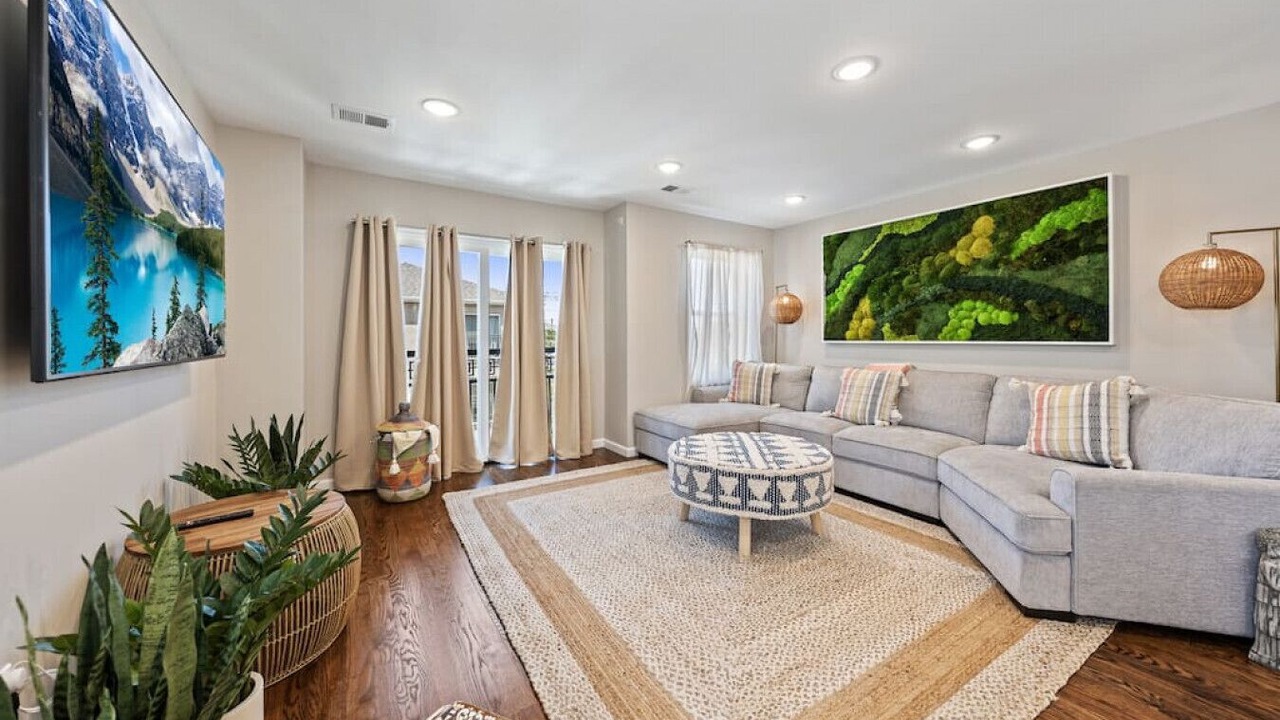 Photo of Livingroom in Newark