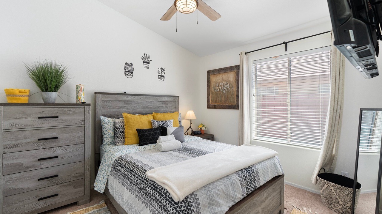Photo of Bedroom in Springfield Lakes Reflection