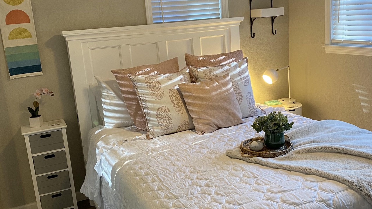 Photo of Bedroom in Orangevale