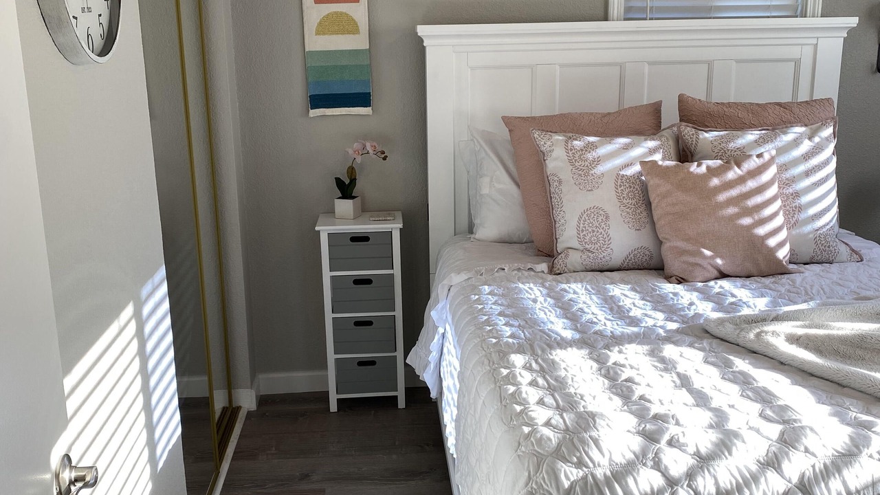 Photo of Bedroom in Orangevale