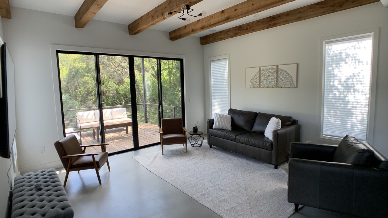 Photo of Livingroom in Apache Shores