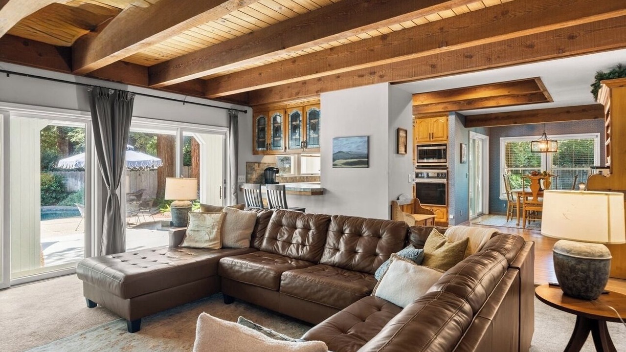 Photo of Livingroom in Chico