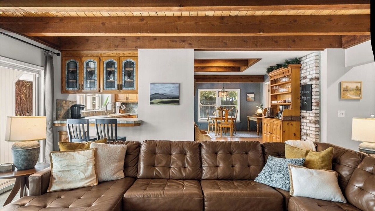 Photo of Livingroom in Chico