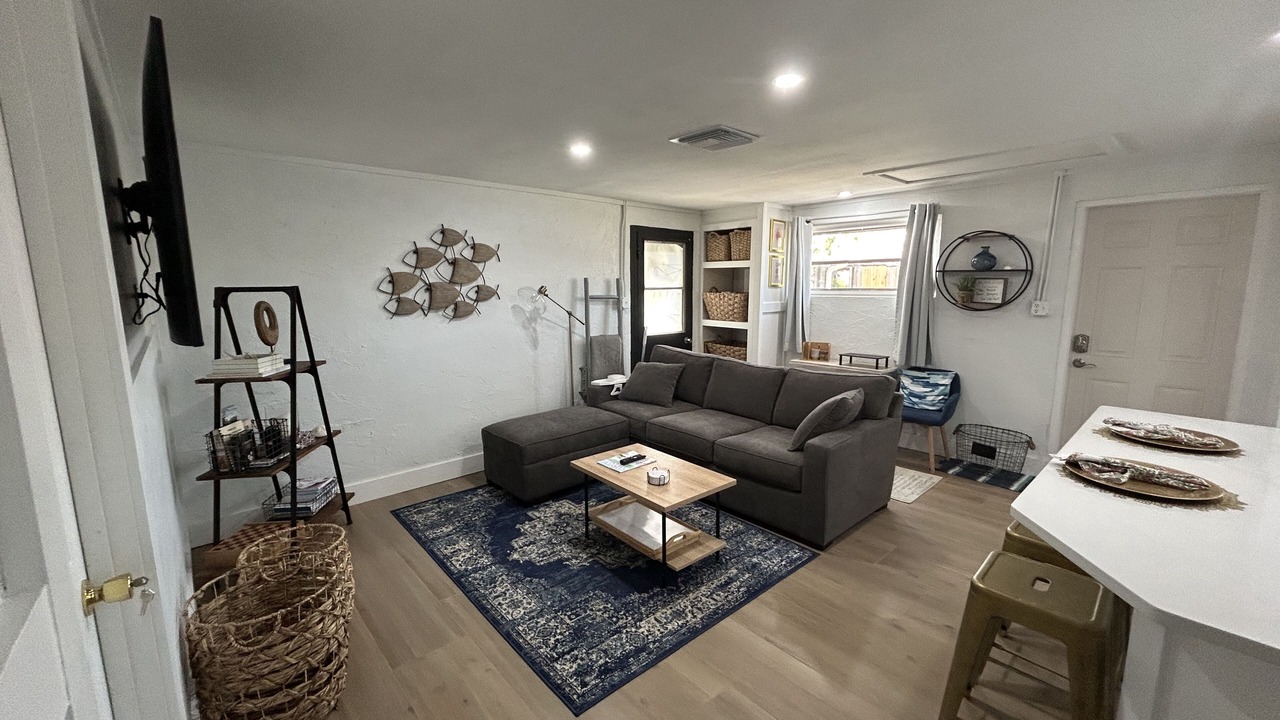 Photo of Livingroom in Hudson