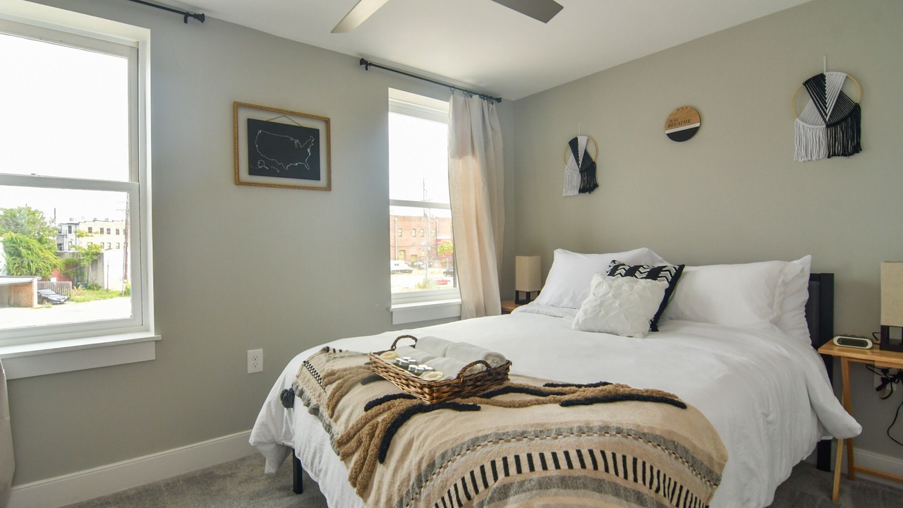 Photo of Bedroom in Downtown Baltimore
