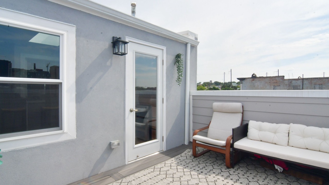 Photo of Patio Balcony in Downtown Baltimore