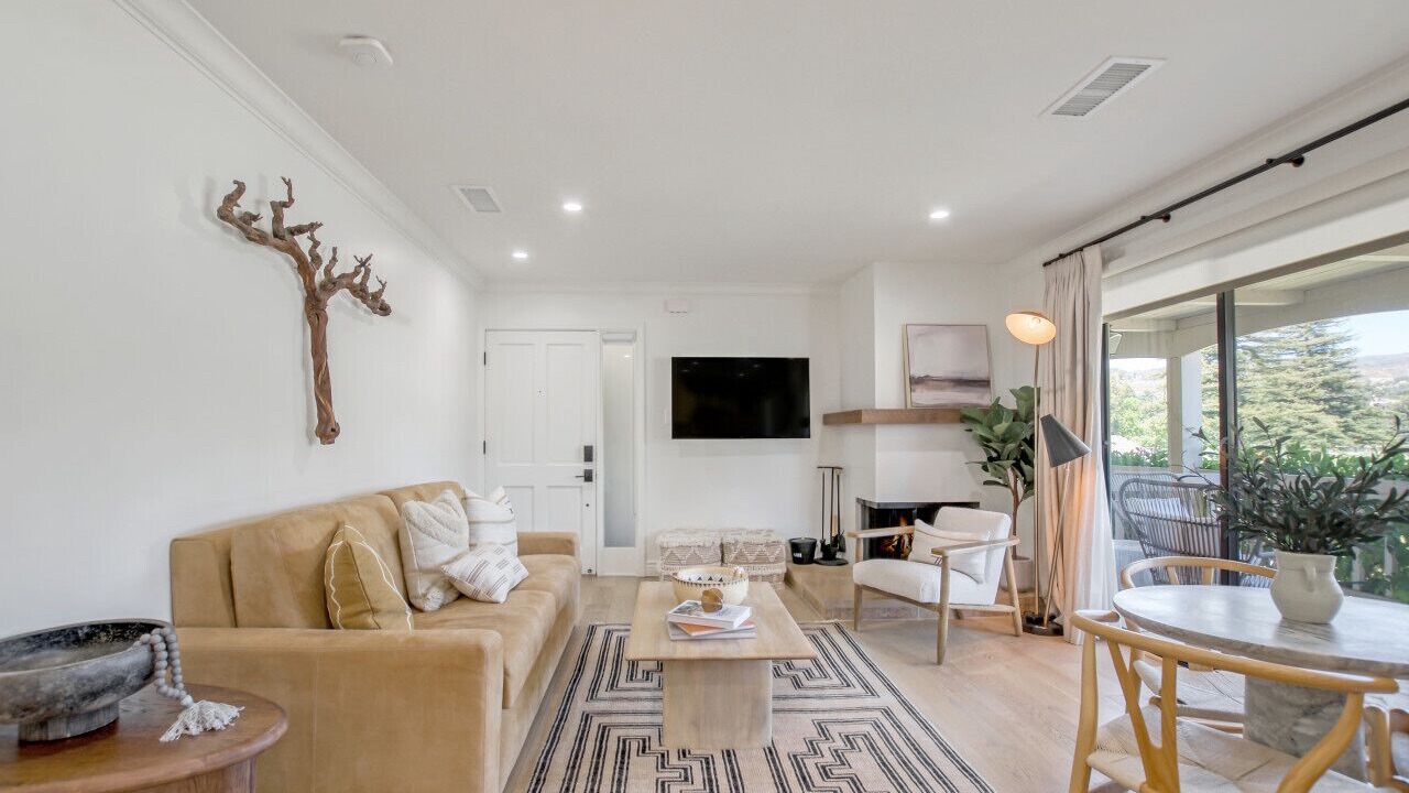 Photo of Livingroom in Napa