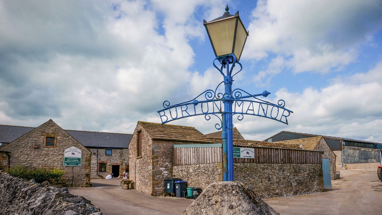 Photo of Others in Over Haddon