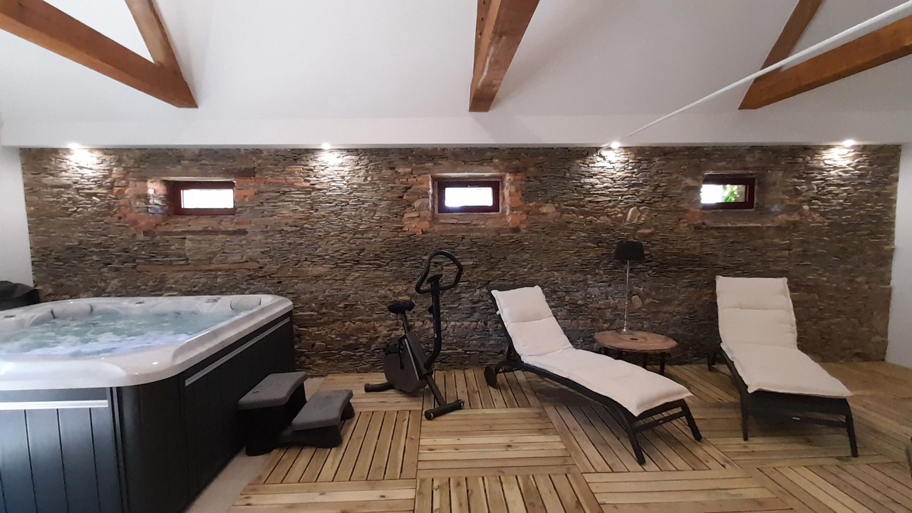 Photo of Others in Saint-Sauveur-de-Flee