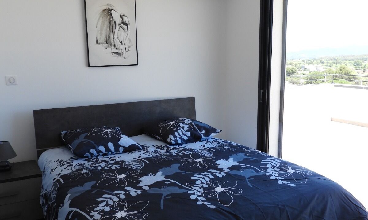 Photo of Bedroom in Cuers