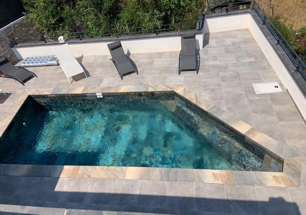 Photo of Outdoor in Cuers