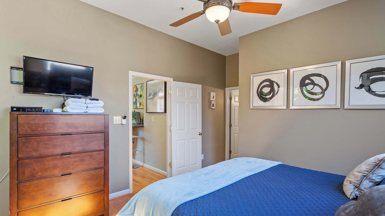 Photo of Bedroom in Downtown