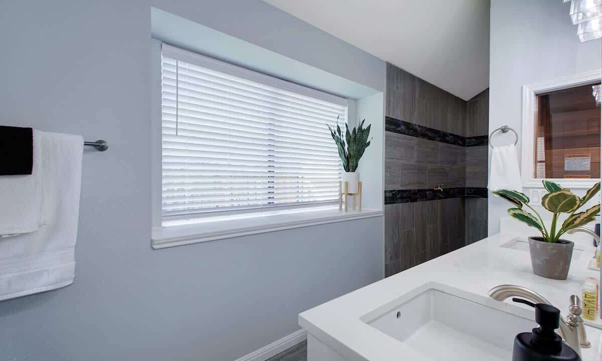 Photo of Bathroom in Block House Creek