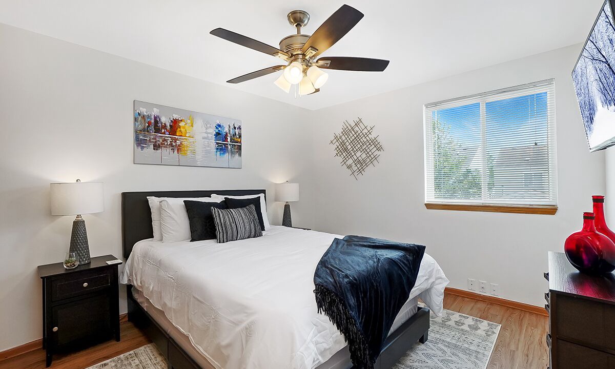 Photo of Bedroom in Romeoville