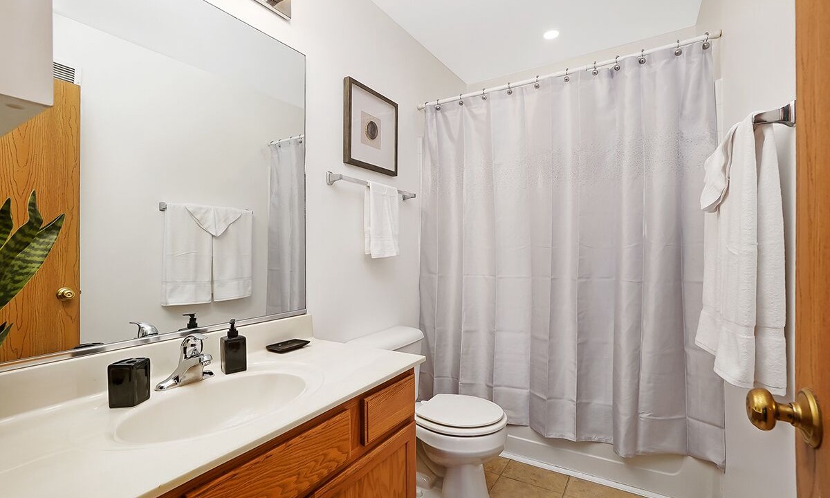 Photo of Bathroom in Romeoville