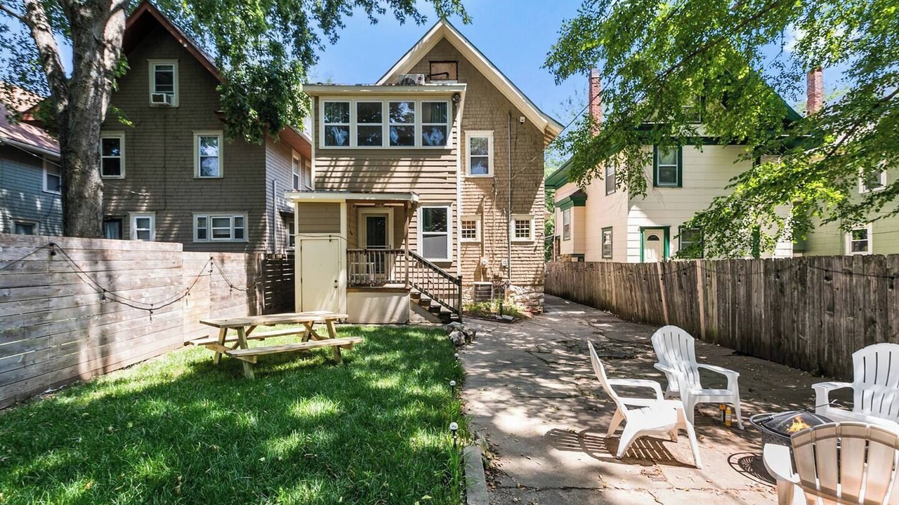 Photo of Outdoor in Hanover Place