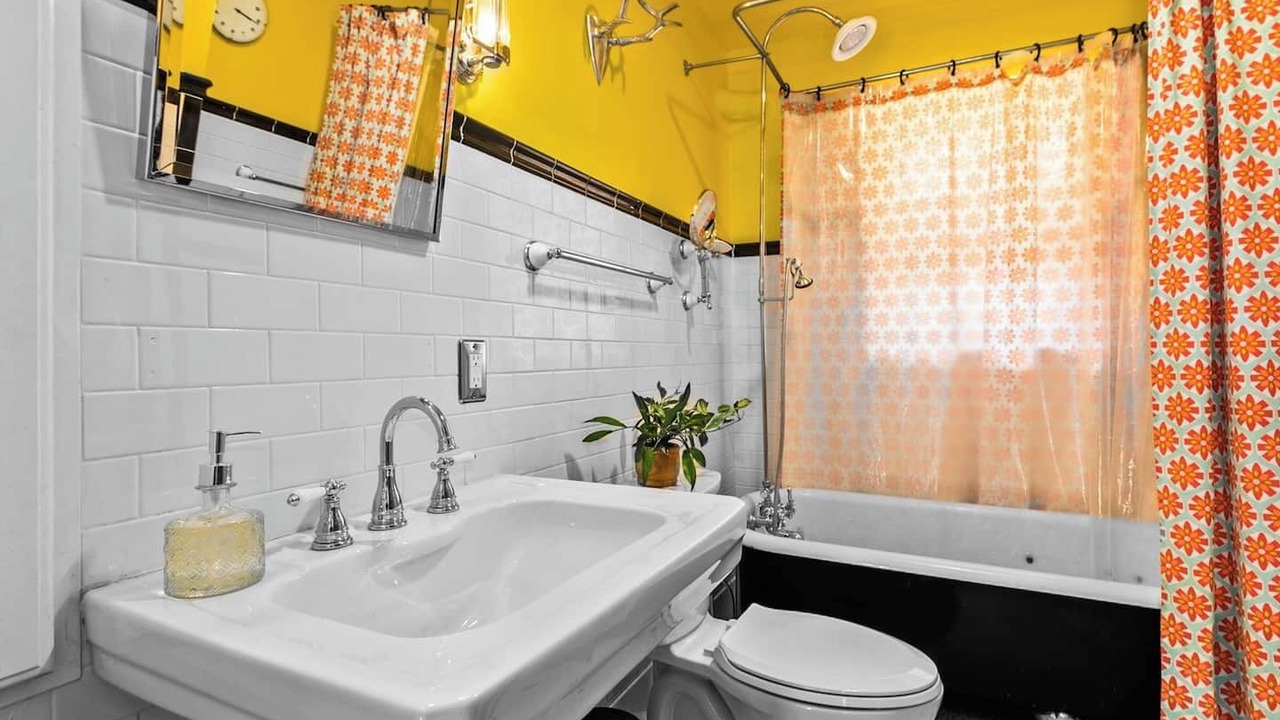 Photo of Bathroom in Hanover Place