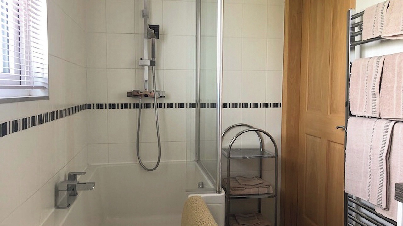 Photo of Bathroom in Pagham
