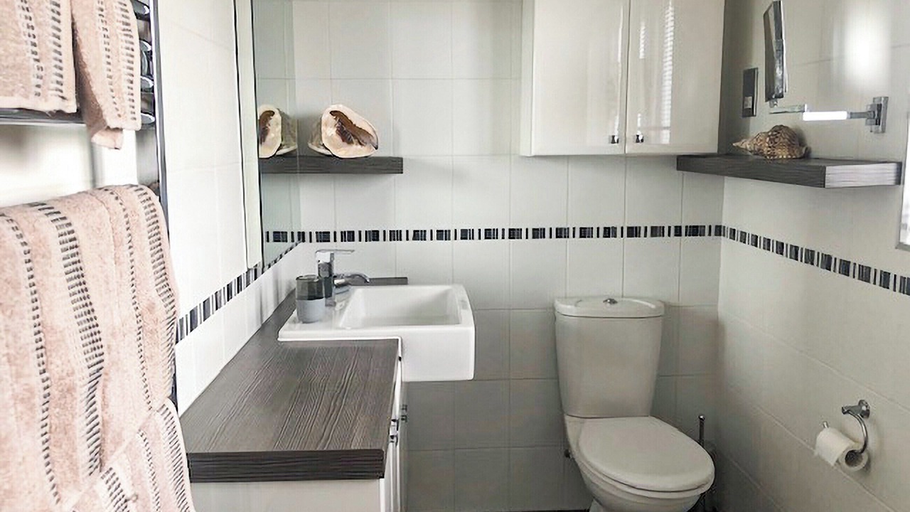 Photo of Bathroom in Pagham