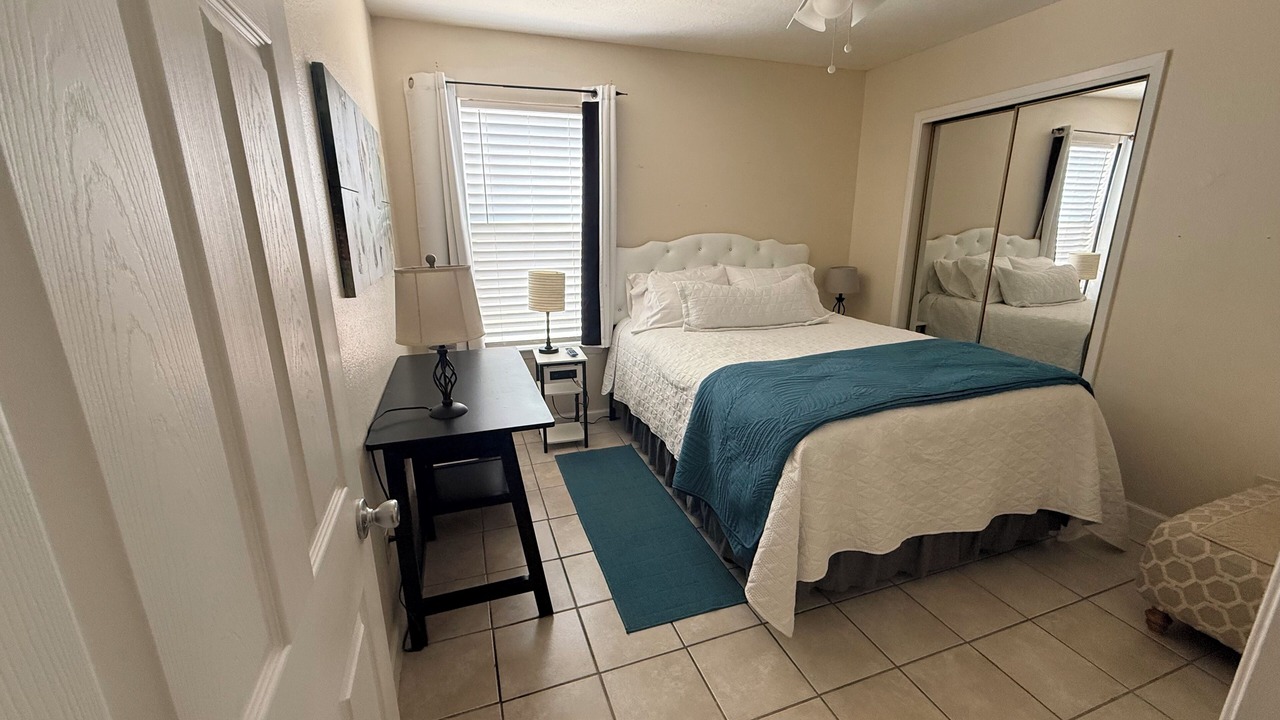 Photo of Bedroom in Roswell