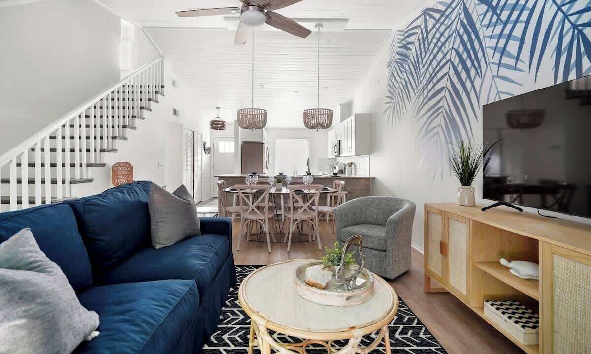 Photo of Livingroom in Atlantic Beach