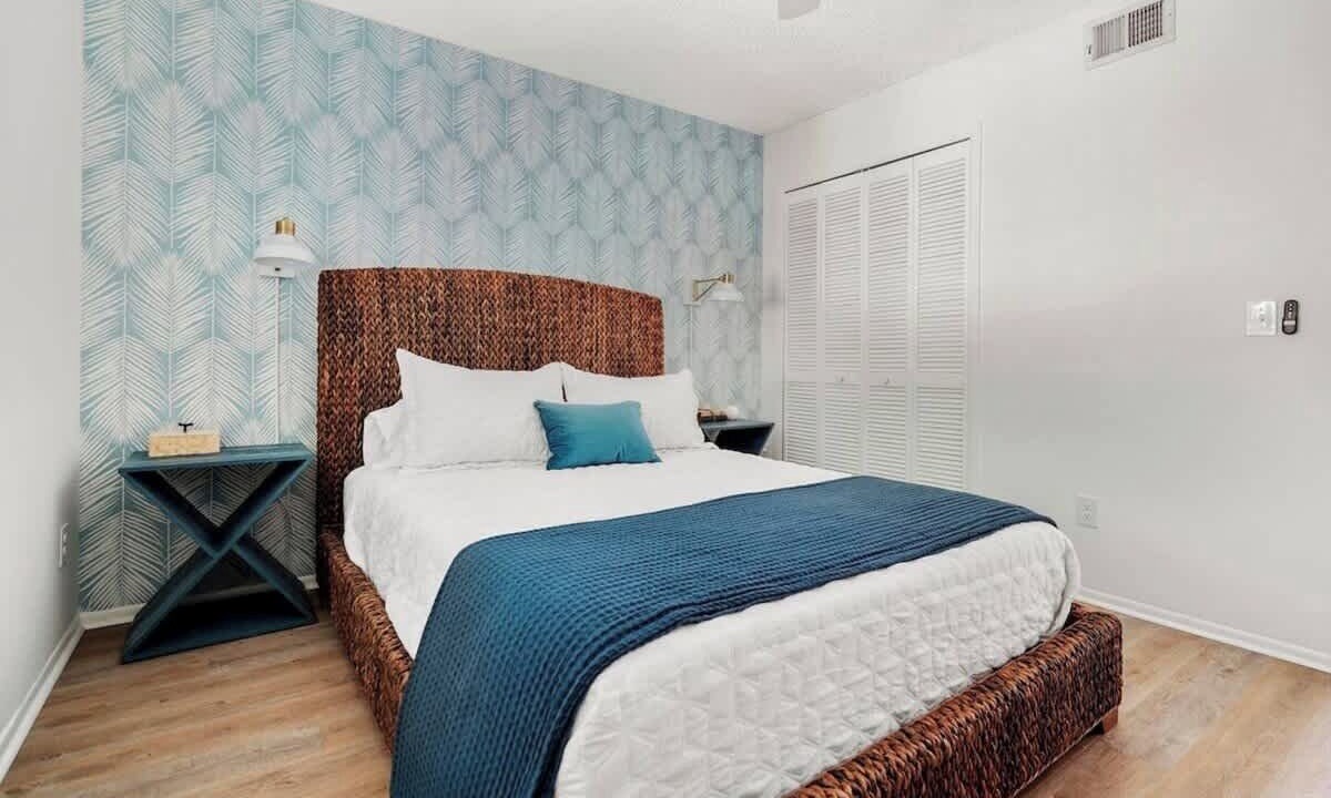 Photo of Bedroom in Atlantic Beach