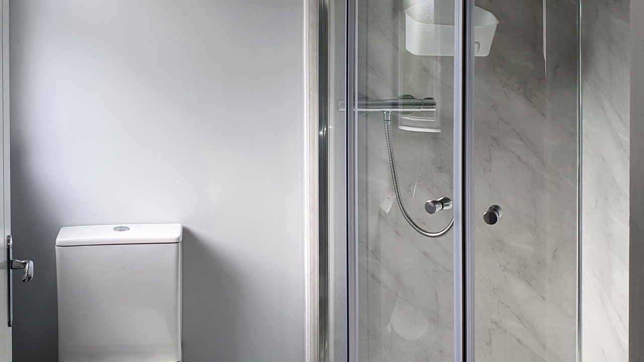 Photo of Bathroom in Beaworthy