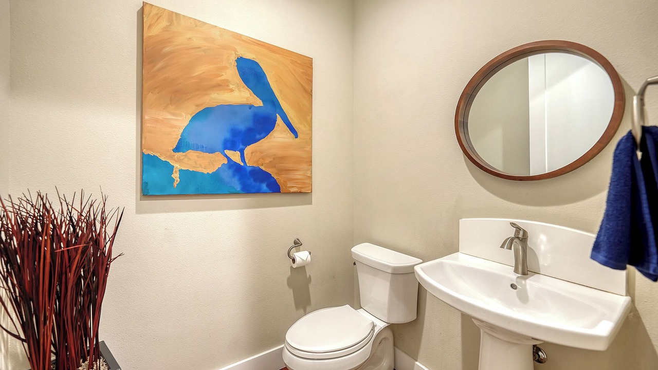 Photo of Bathroom in South Poinsettia