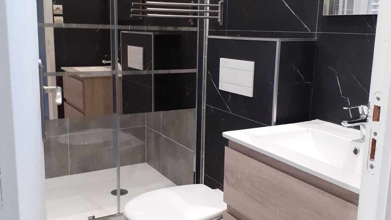 Photo of Bathroom in Le Planet