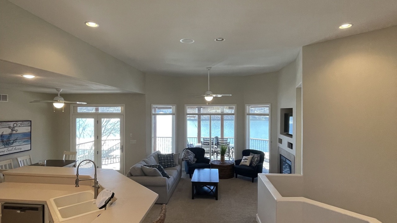 Photo of Livingroom in Lake of the Ozarks
