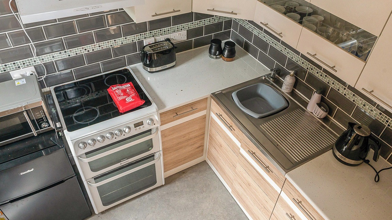 Photo of Others in Box