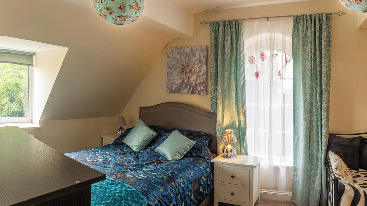 Photo of Others in Box