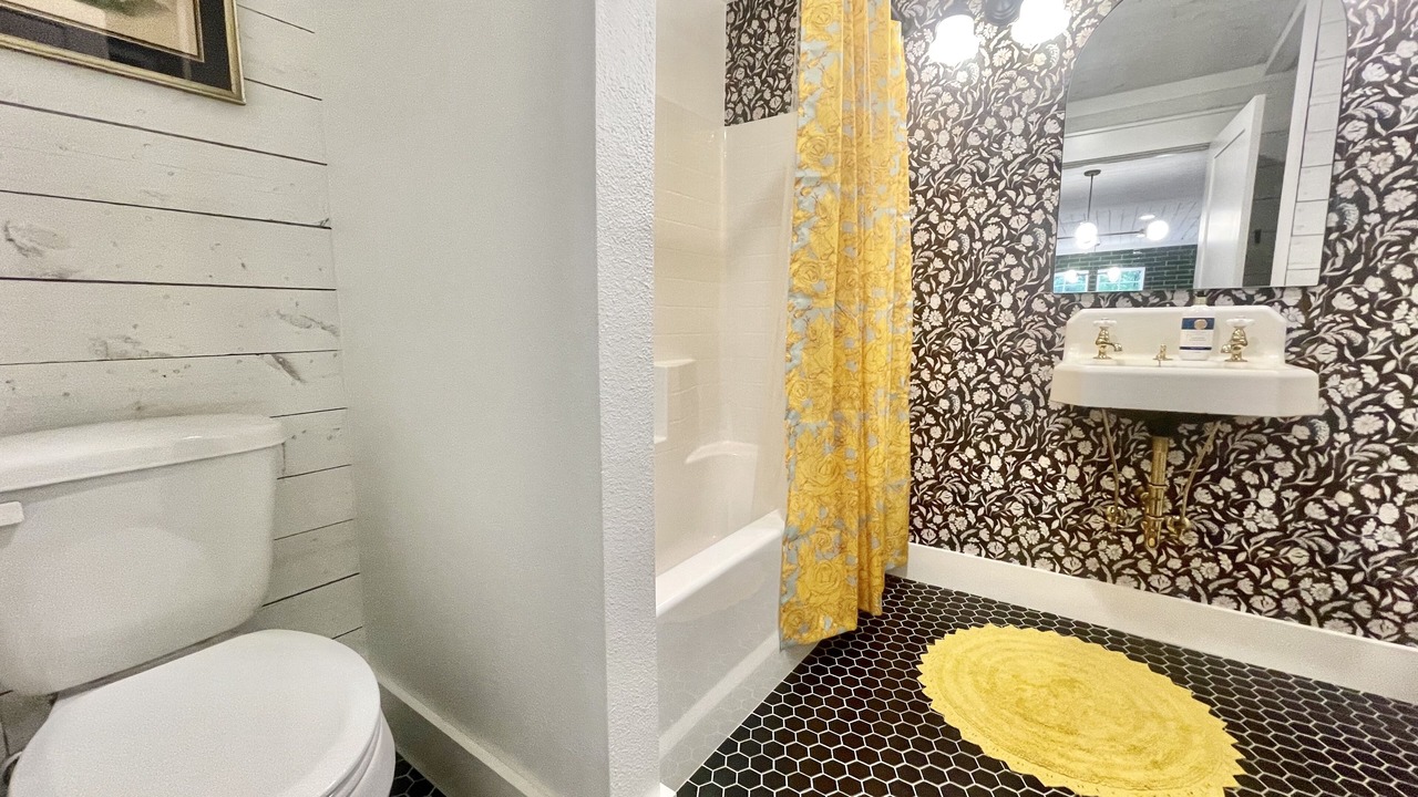Photo of Bathroom in Bullard