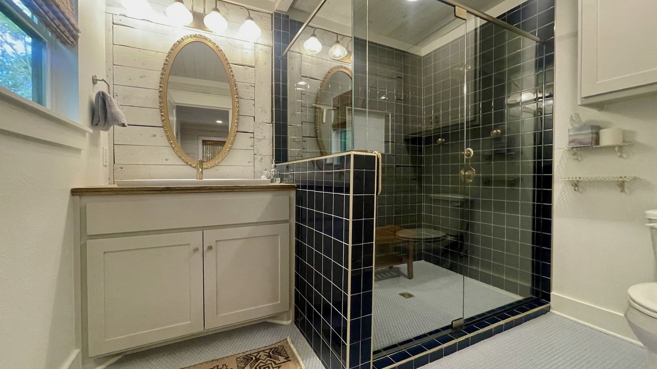 Photo of Bathroom in Bullard