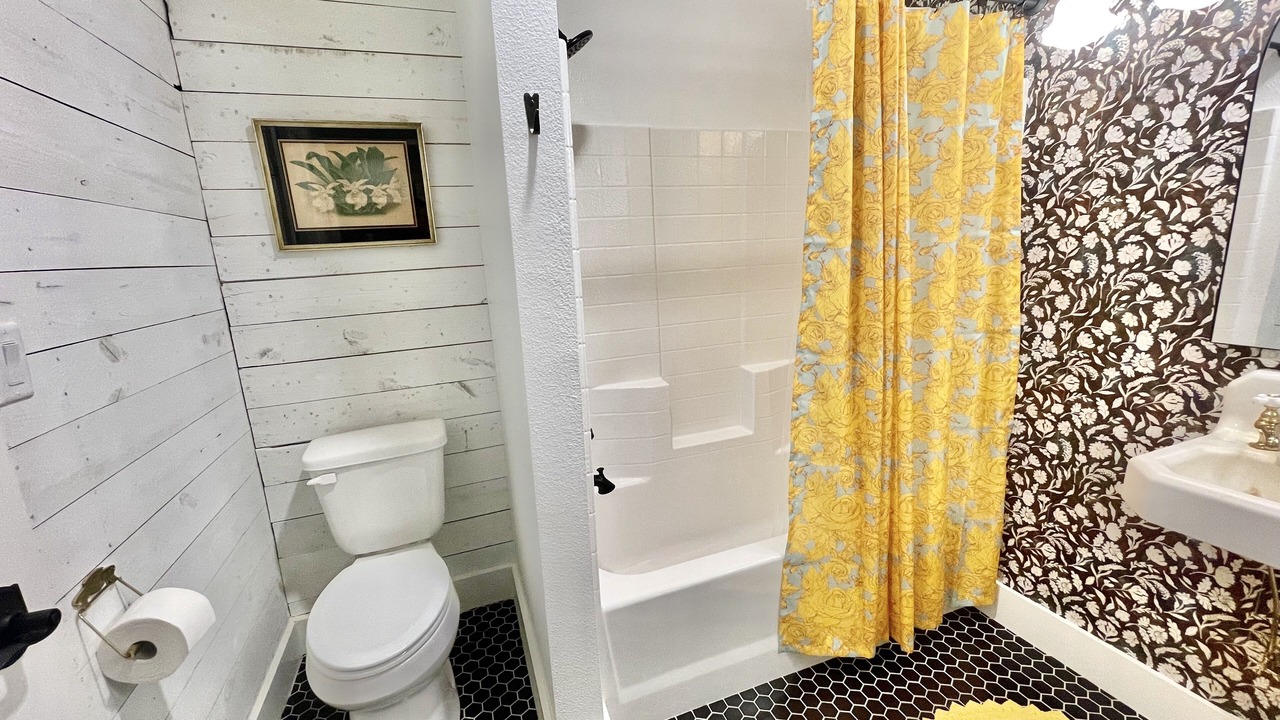 Photo of Bathroom in Bullard