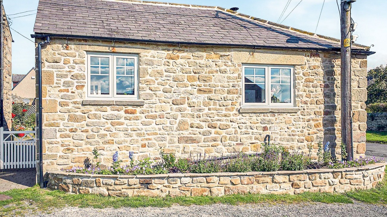 Photo of Outdoor in Wall