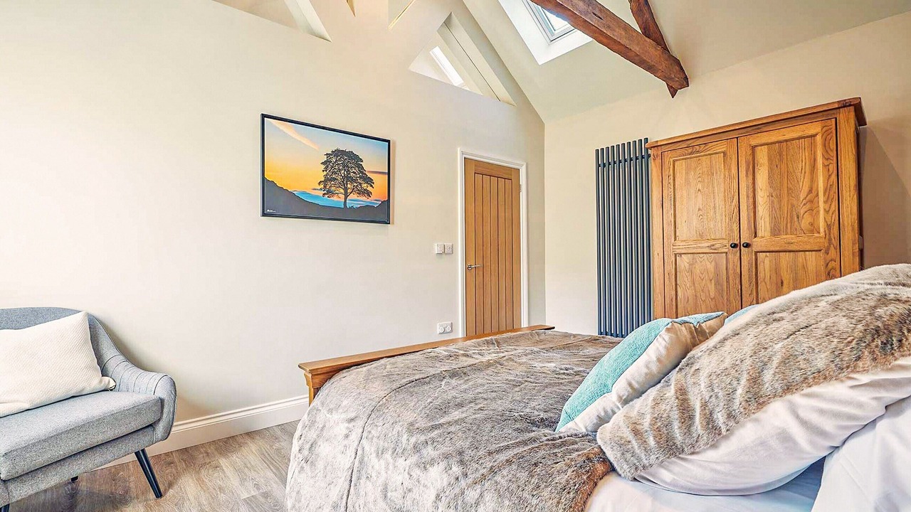 Photo of Others in Wall