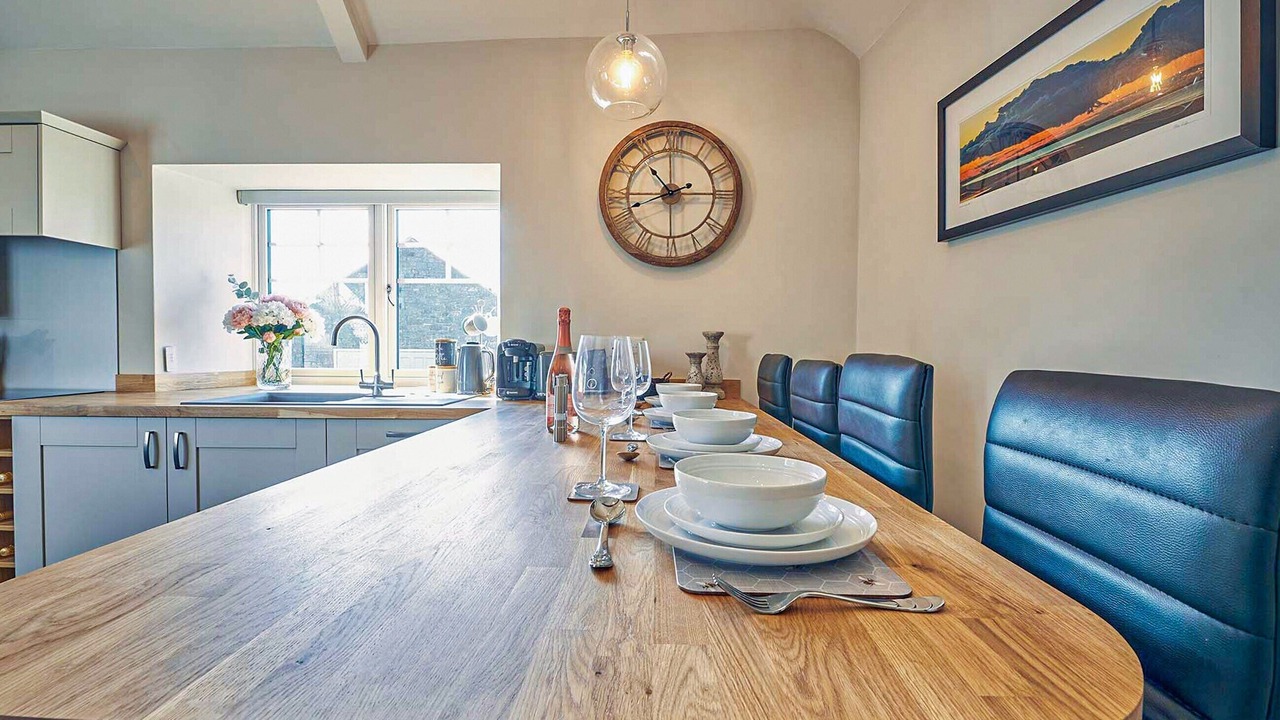 Photo of Others in Wall