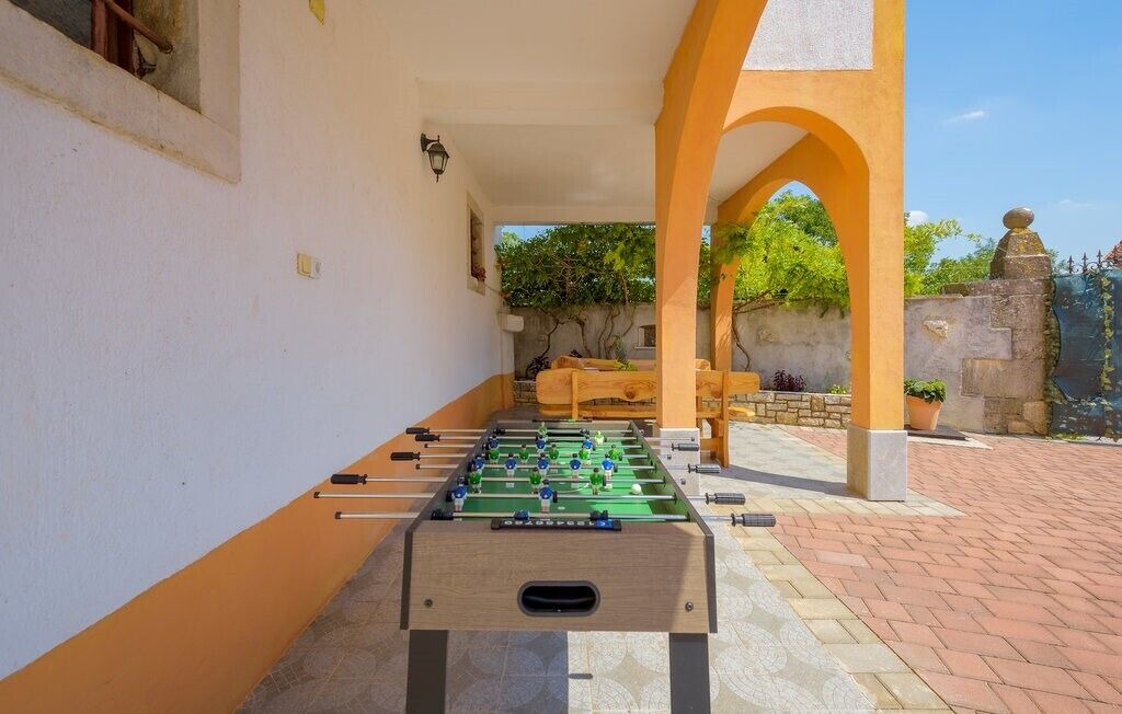 Photo of Patio Balcony in Skropeti