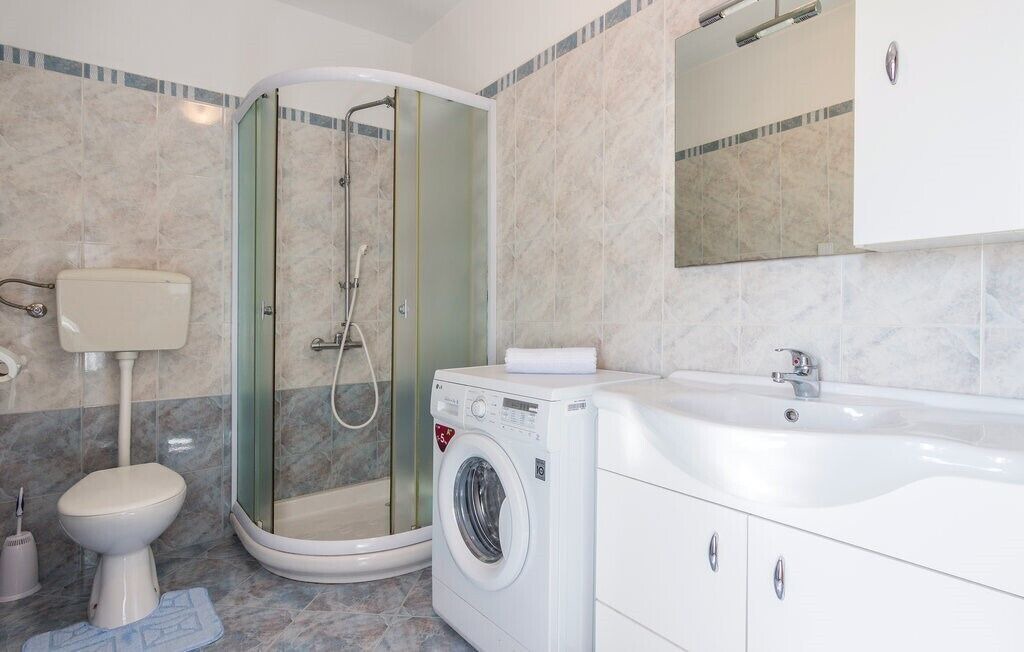 Photo of Bathroom in Skropeti