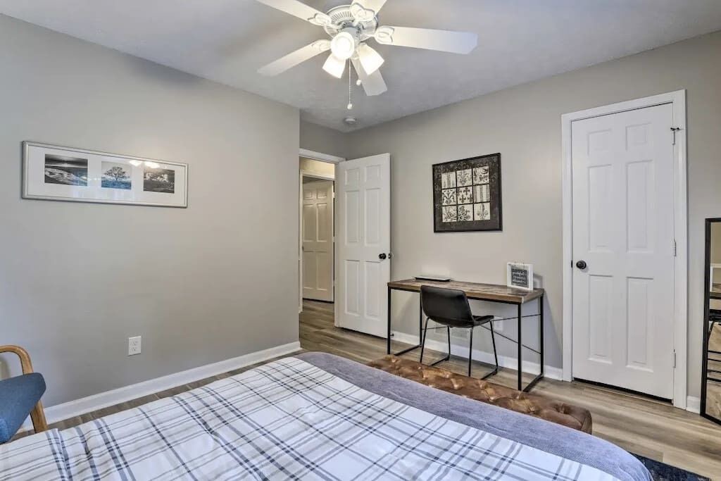 Photo of Bedroom in Lilburn