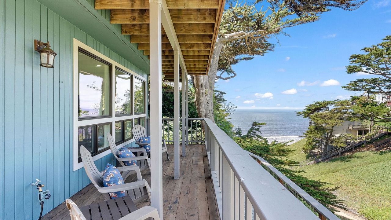 Photo of Patio Balcony in La Selva Beach