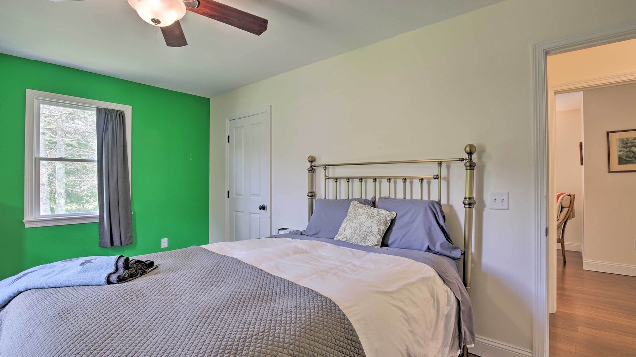 Photo of Bedroom in Ashley Falls